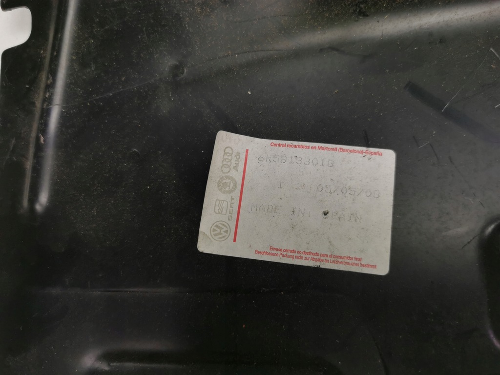 фото №7, Задний панель поперечный volkswagen derby seat cordoba оригинальный номер 6k5813301g