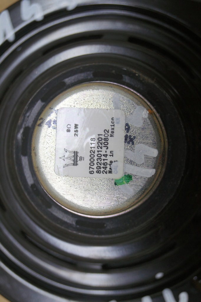 фото №10, Динамик harman kardon maserati оригинальный номер 670002118