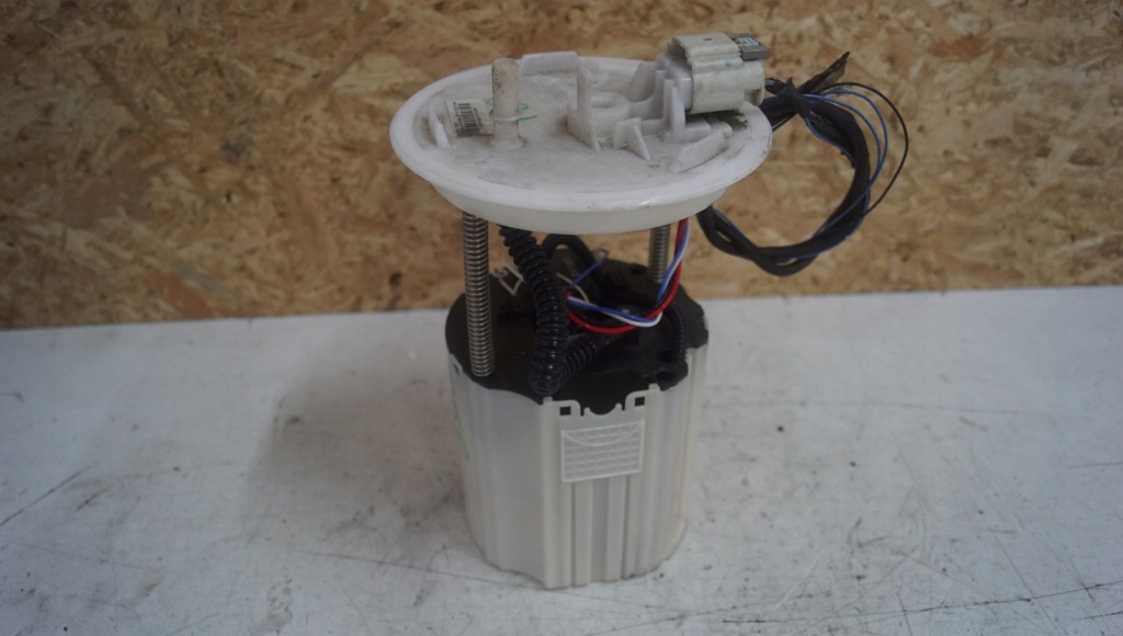 Купити Насос пального поплавок chevrolet t300 1.2 b 13579158