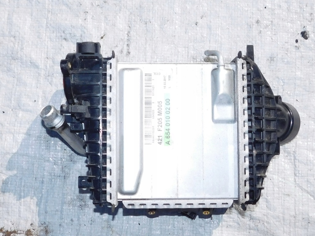 фото №1, Mercedes w213 2.0d интеркулер a6540100200