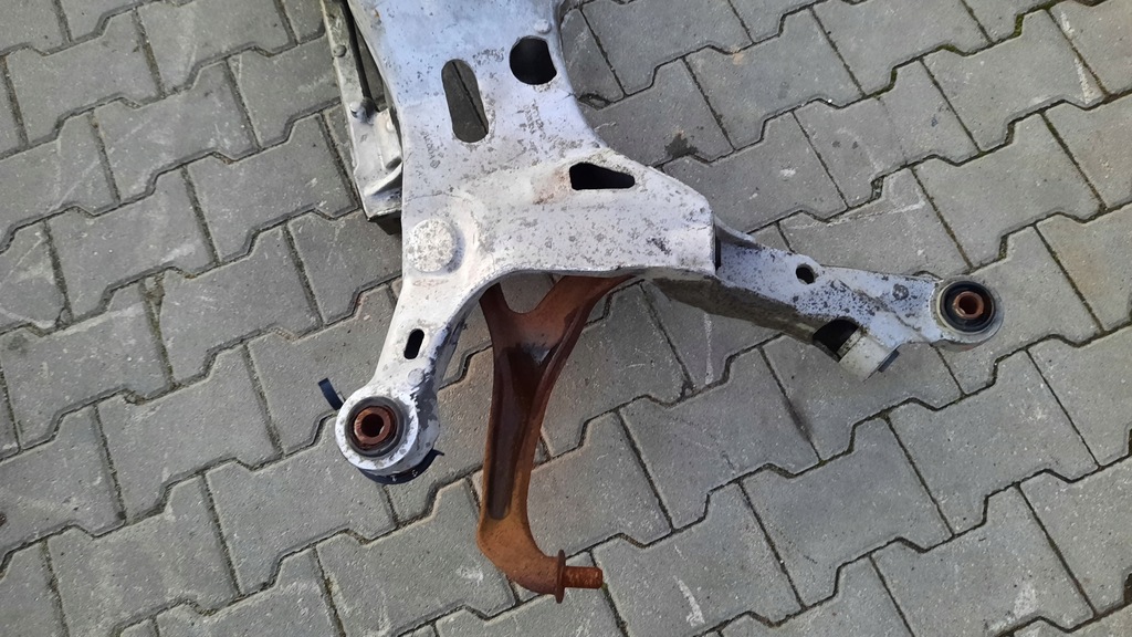 фото №6, Подрамник задняя балка 0920053 volvo xc70 00-04r