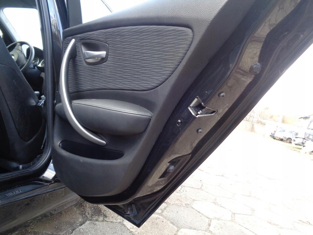 Дверь коплектная  правое  задняя задняя bmw 1 e87 04-11r 5-дверной 475/9 с Разборки