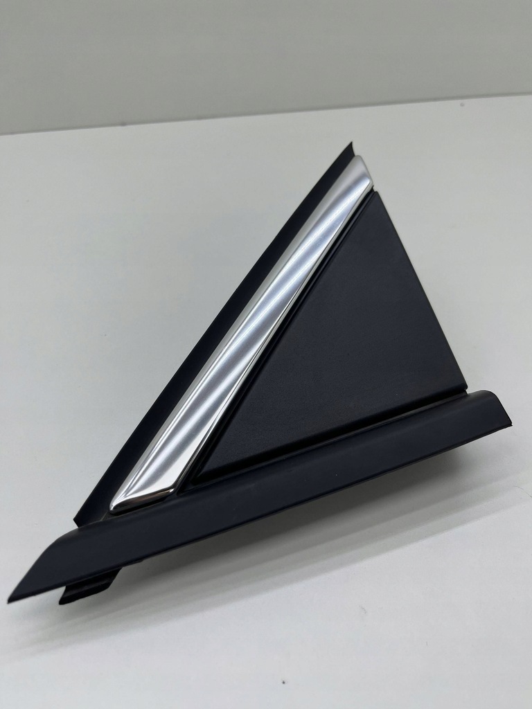 фото №1, Opel crossland x заглушка треугольник молдинг крыла левая перед 464874646