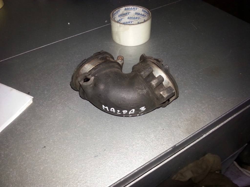 Купить Mazda 3 1.6 16v 03-09 - труба воздухозаборник 0140811611