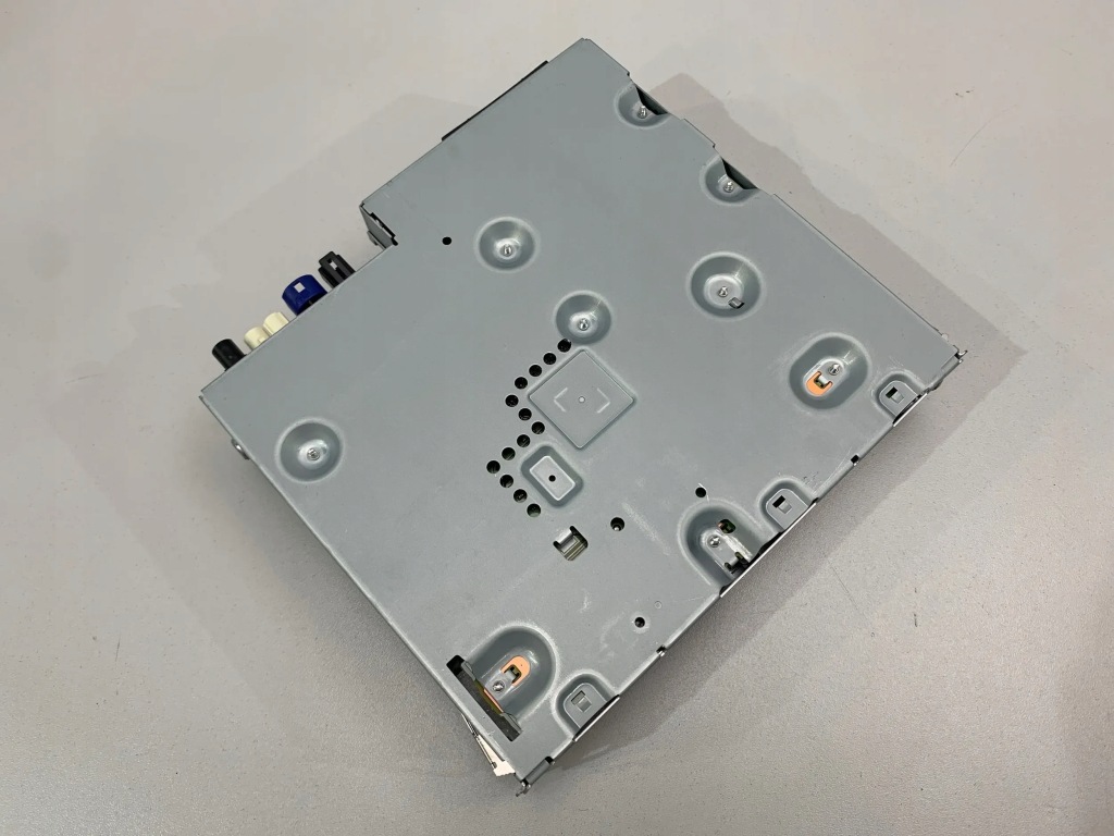 фото №4, Porsche 911 992 блок радио исправна легальная 992035063q