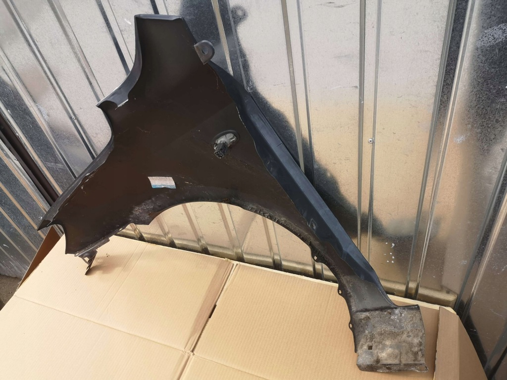 Крыло правый перед mazda ii 2 dy 03-07 Оригинал