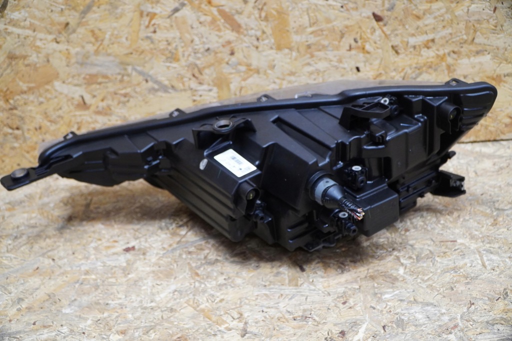 фото №7, Лампа лампи перед ліва 06701595370 права 06701595360 levante lift ідеальний стан euro