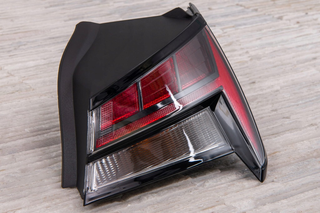 фото №7, Hyundai elantra vii cn7 2020+ лампа задня led права 92402aa200