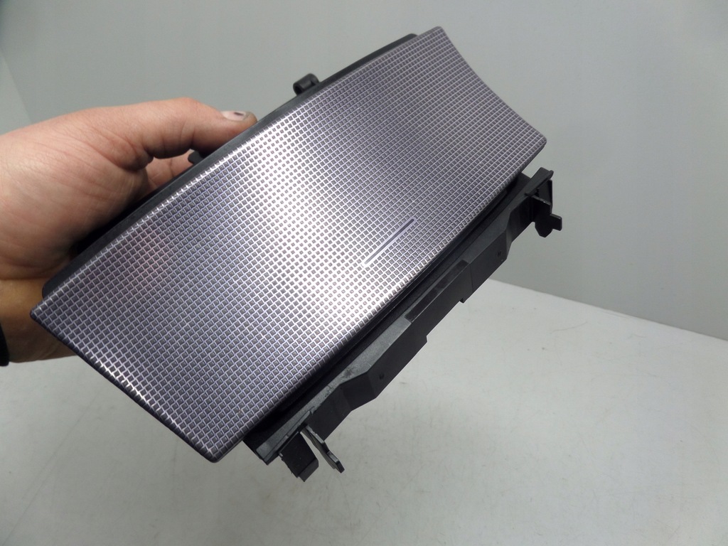 фото №9, Пепельница перед mercedes c-klasa w203 a2036800852