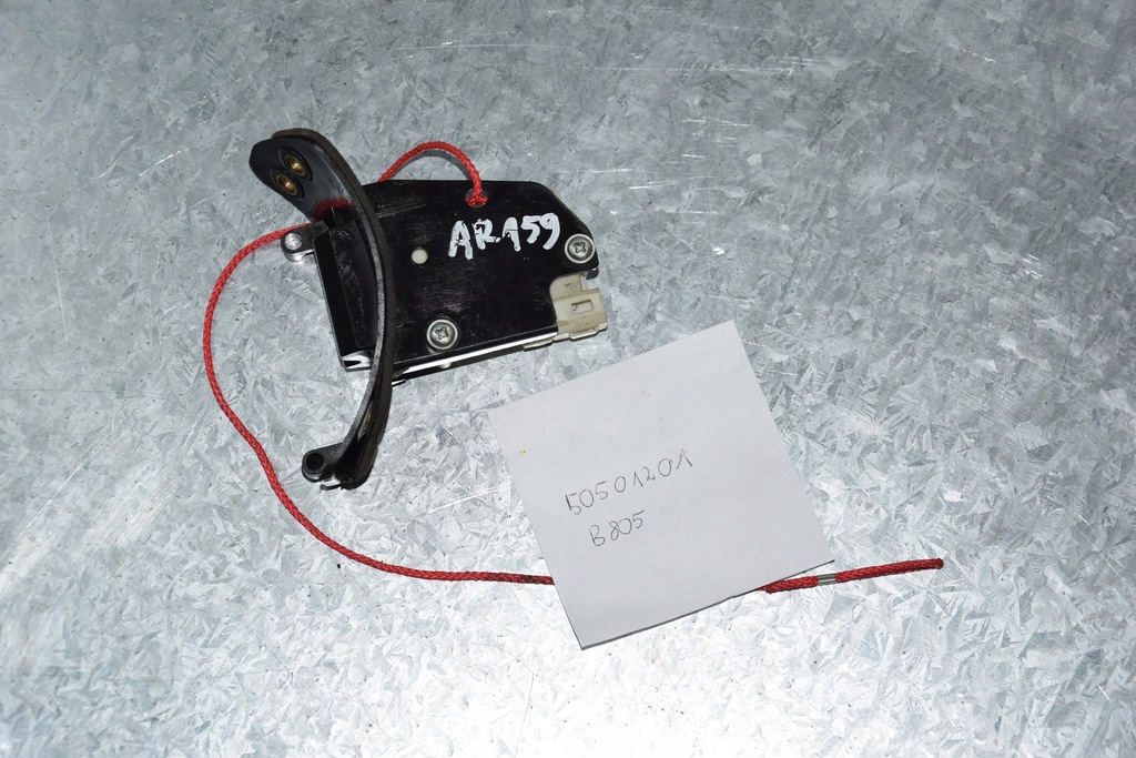 фото №3, Alfa romeo 159 50501201 привод крышка топлива