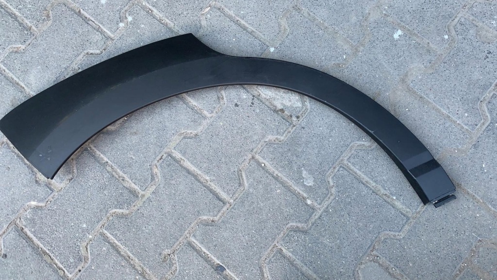 фото №1, Hyundai kona 2018- молдинг na крыло задний правый