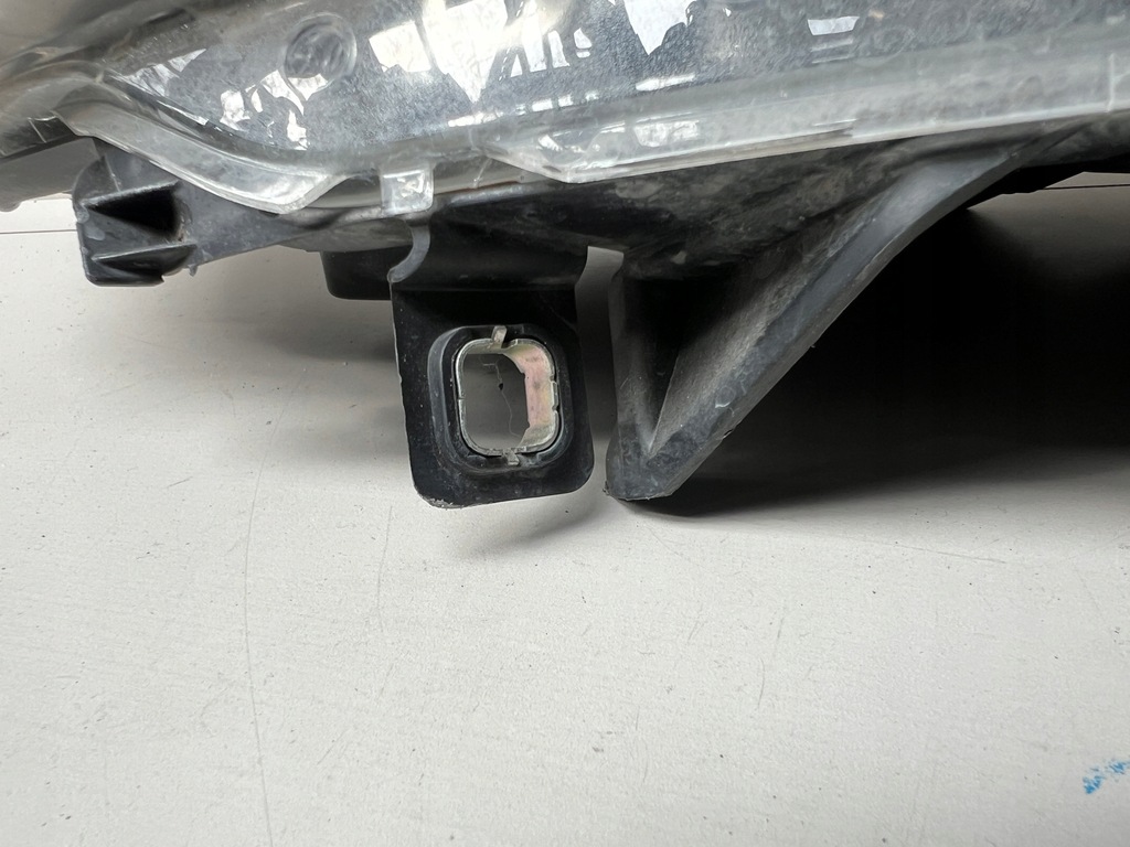 фото №11, Лампа передняя правая citroen c5 iii обычная 9672694080