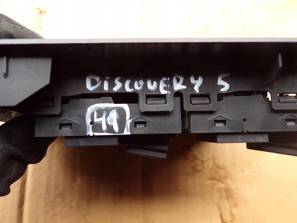 фото №8, Перемикач панель сидінь hy32-14d340-a discovery v