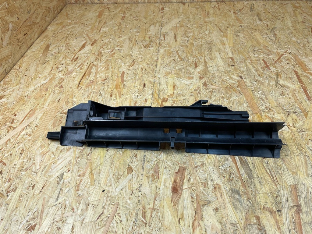 Рамка корпус кронштейн радиатор левая bmw x5 f15 x6 f16 r7001002 с Разборки