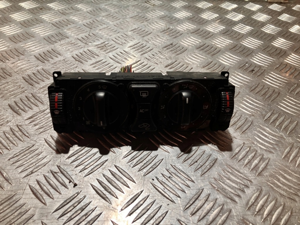 фото №1, Панель обдув кондиціонера mercedes slk r170 96-04 2.0 b
