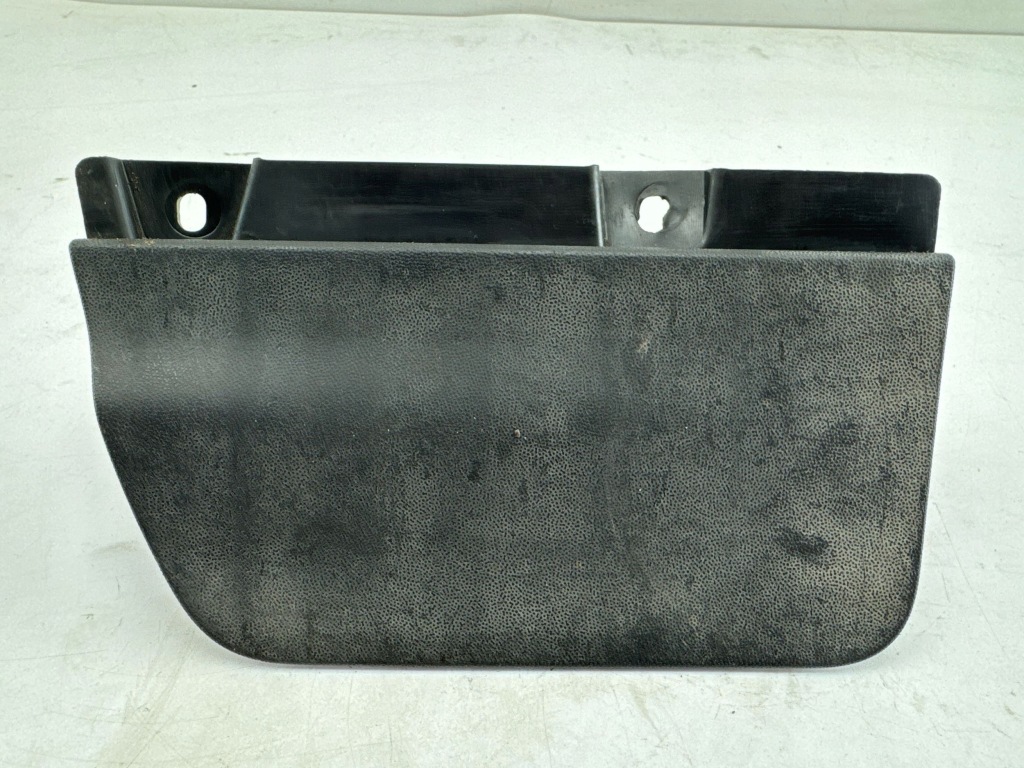 фото №1, Volkswagen golf viii 2020 задня сторона ліва бризковики задні