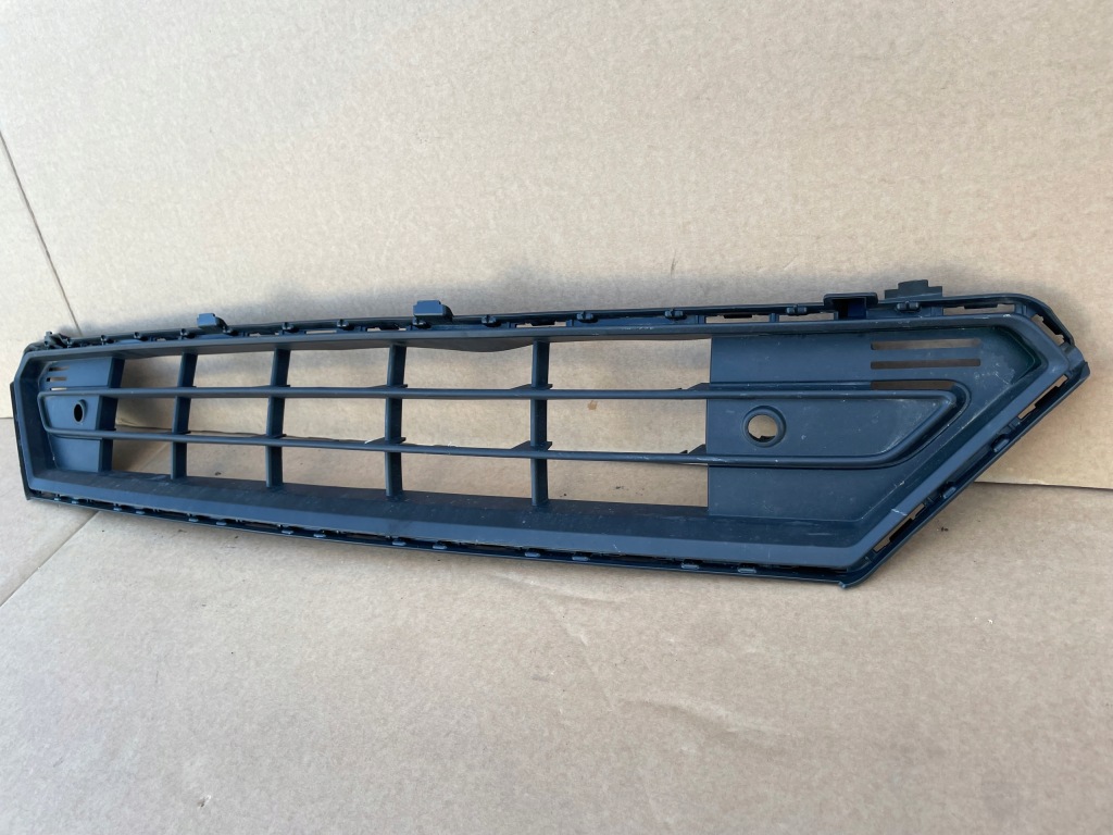 фото №2, Volvo xc40 lift решётка радиатора решётка нижняя nowa оригинал