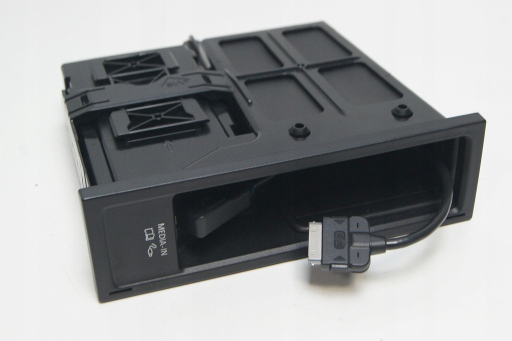 фото №1, Gd passat b6 інтерфейс 5n0035344a 5n0035342b