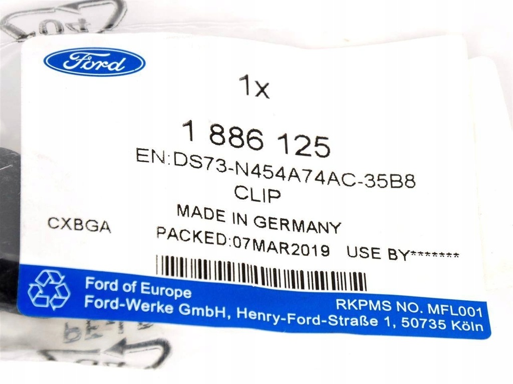 фото №13, Суппорт кронштейн шторка багажника правый mondeo