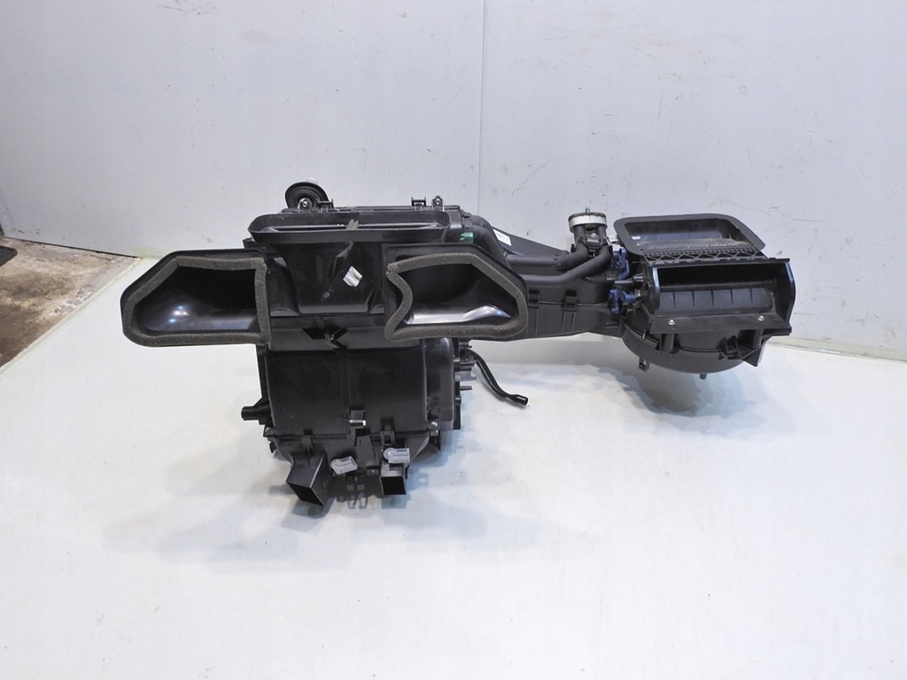 фото №10, Отопитель audi a4 b7 2.0 tfsi 8e1819151