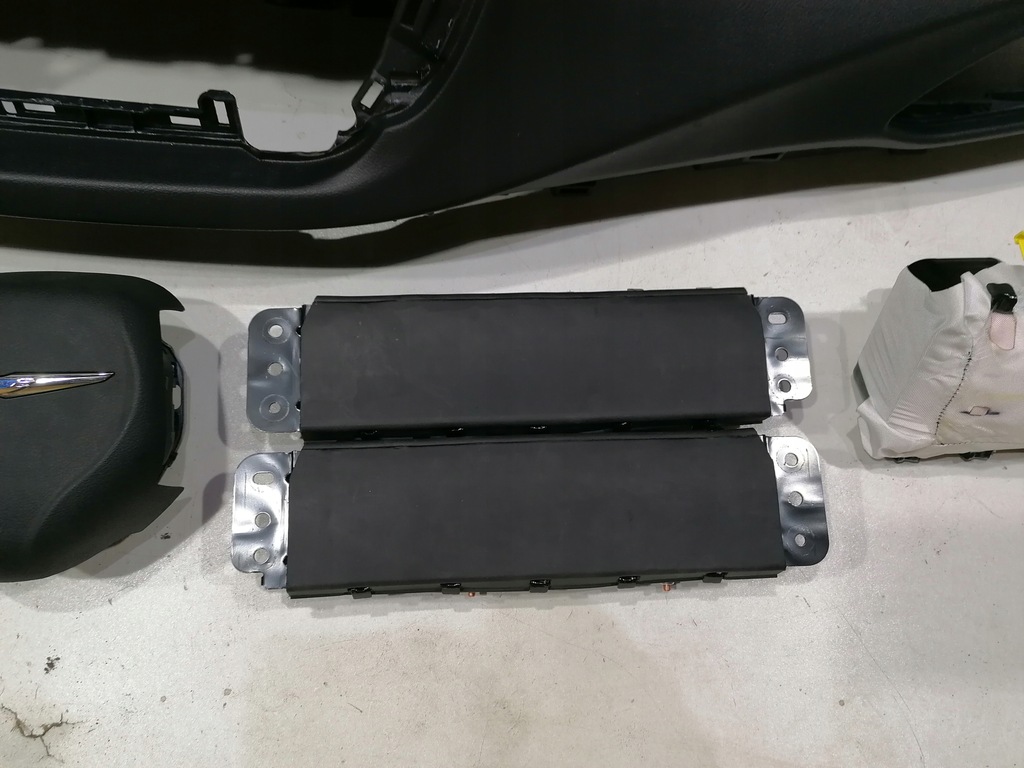 фото №6, Chrysler pacifica приборная панель консоль подушка безопасности ремни