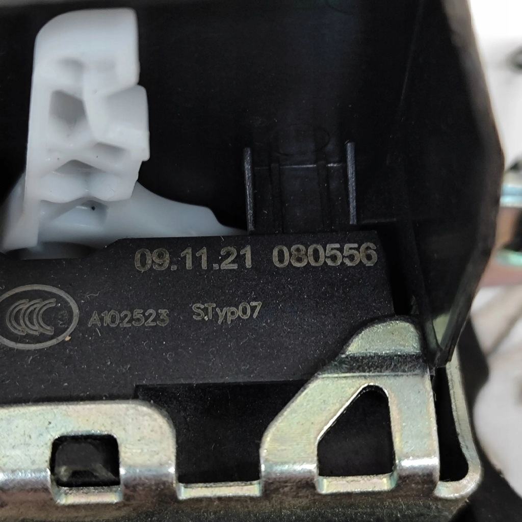 фото №7, Volkswagen id.3 2022 замок кришки задній / багажника