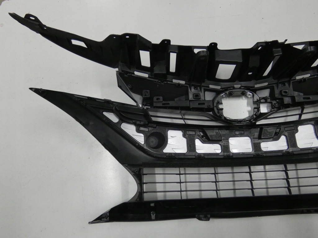 фото №10, Решётка радиатора, решётка радиатора toyota prius plus + plug-in