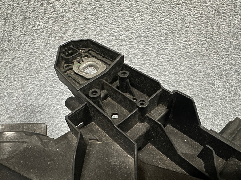 Лампа mercedes cla w117 117 звичайна h7 америка ameryka права оригінал Оригінал