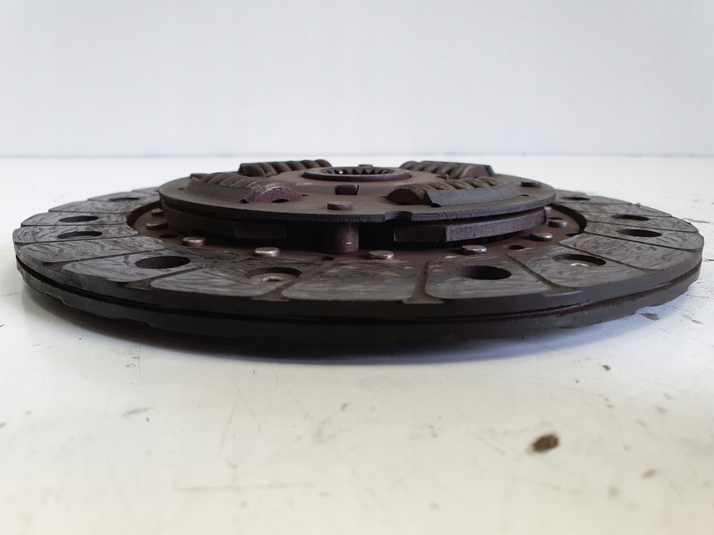 фото №8, Toyota corolla e12 1.4 vvti прижим диск сцепление 320017210