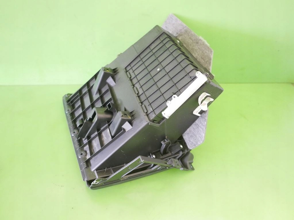 фото №6, Бардачок з панелі правий пасажира hyundai i20 i fl