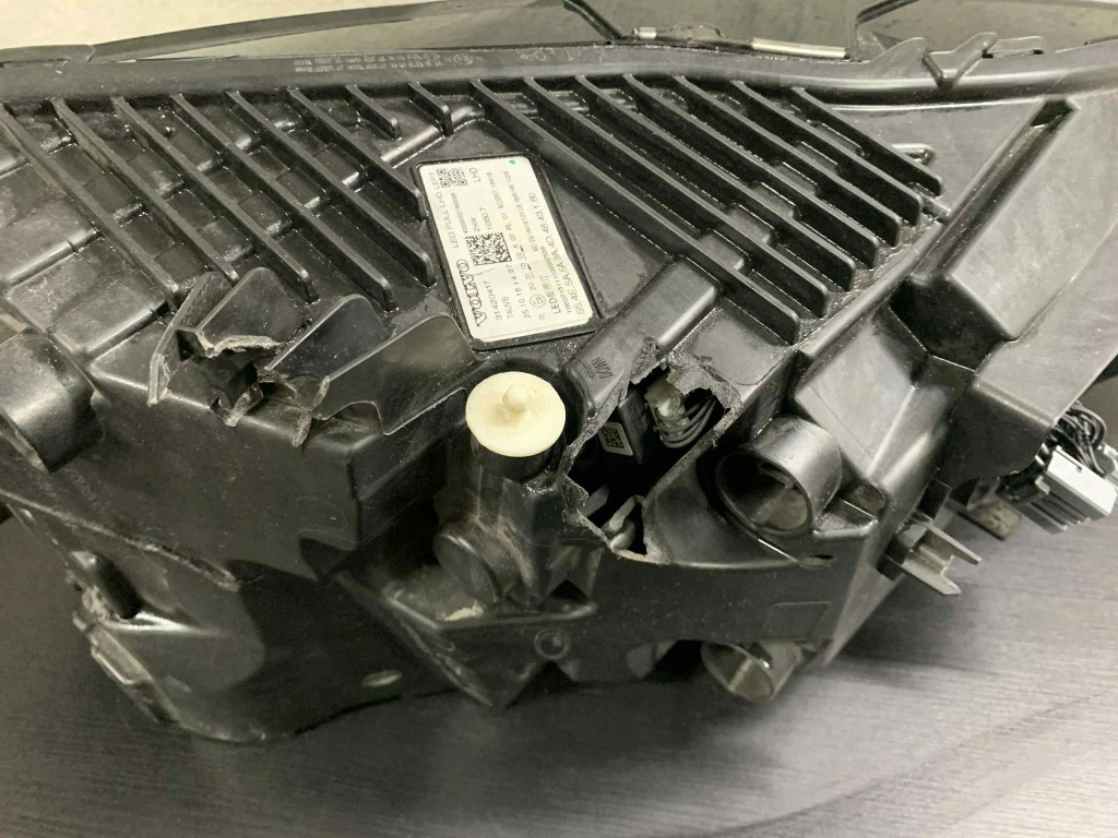 Купить Фара volvo xc60 2 2 full led левая перед 31420417 на стекло itp
