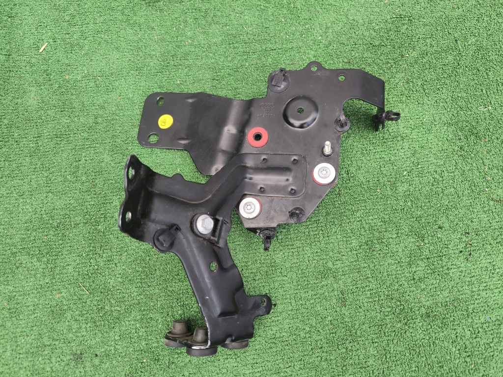 фото №1, Кронштейн кронштейн webasto audi q7 4m 4m0265335g