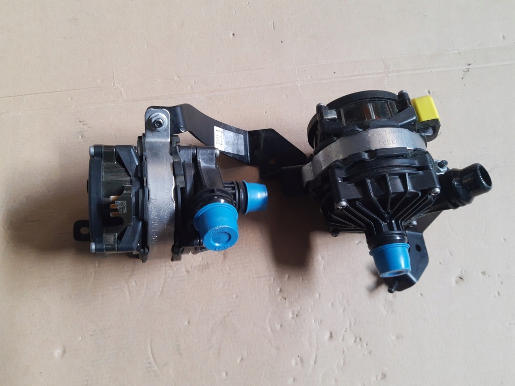 Mercedes gle w167 63 amg 6.3 2x насос помпа воды кронштейн с Разборки