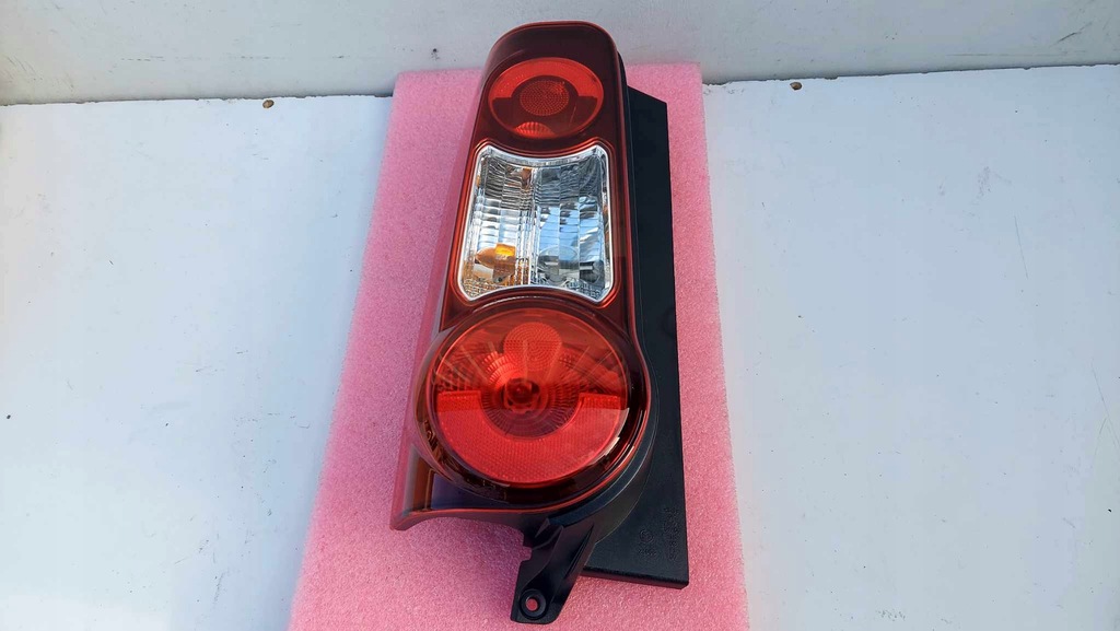 фото №1, Partner berlingo iii lift лампа левая задняя задняя pod дверь