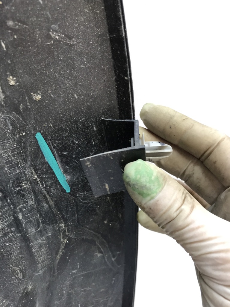 фото №11, Молдинг накладка крыла левый перед mazda cx3 cx-3 2015 d10e51w31