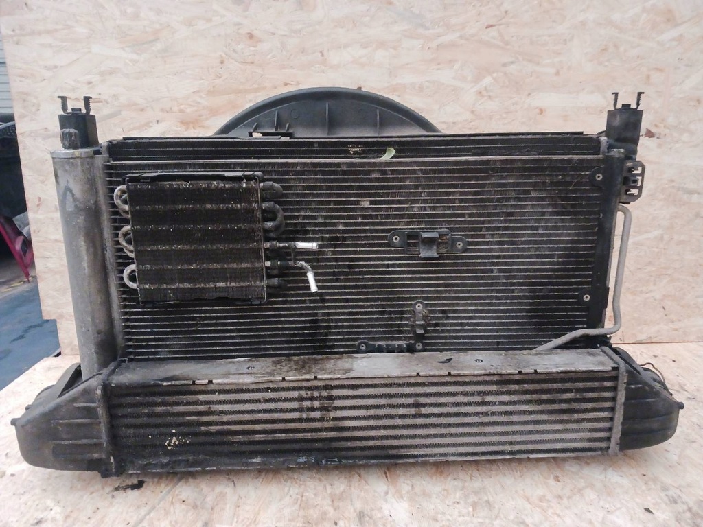 фото №3, Pas передний mercedes w203 2.7 cdi