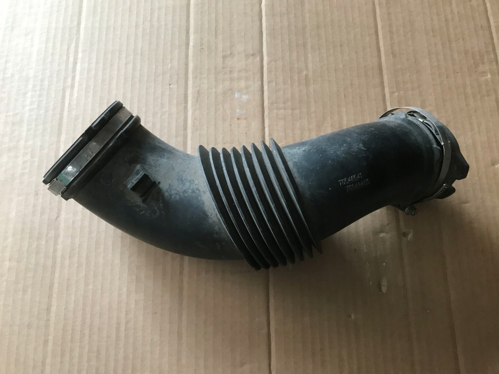 Шланг впуск повітря труба патрубок 1.6 cdi mercedes vito w447 14- a4475280924 Недорого