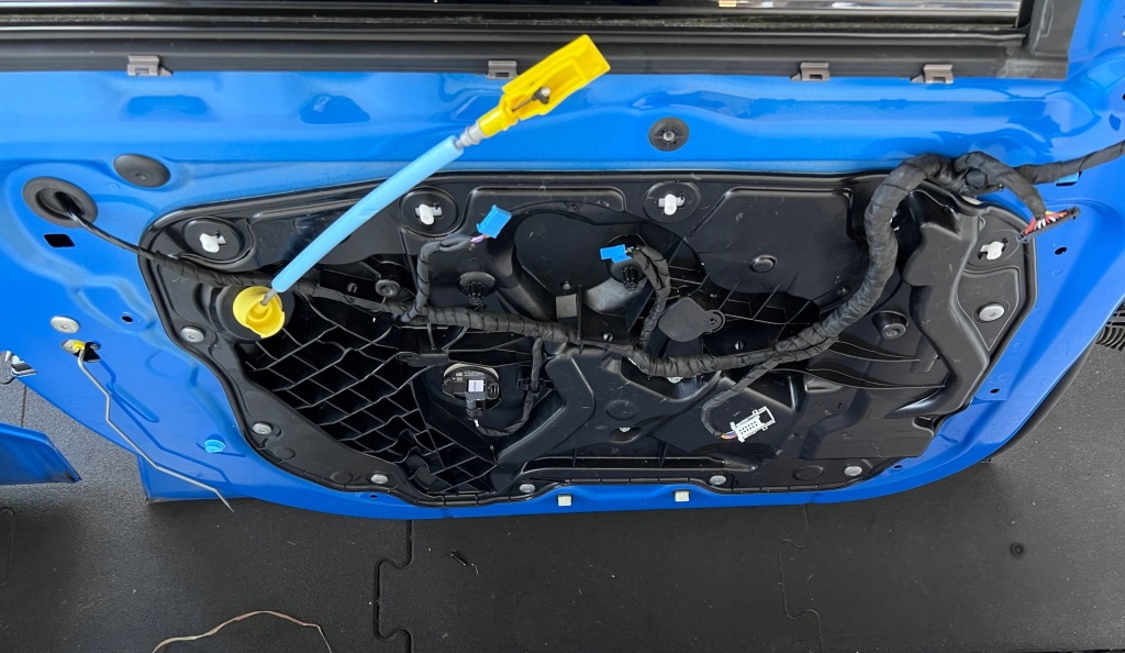 фото №5, Дверь левый перед задняя bmw 2 f44 цвет c1d