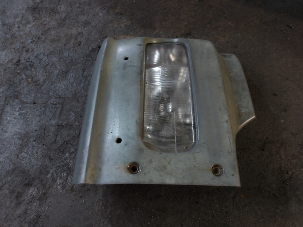 фото №1, Уголок бампера правый с фара atego