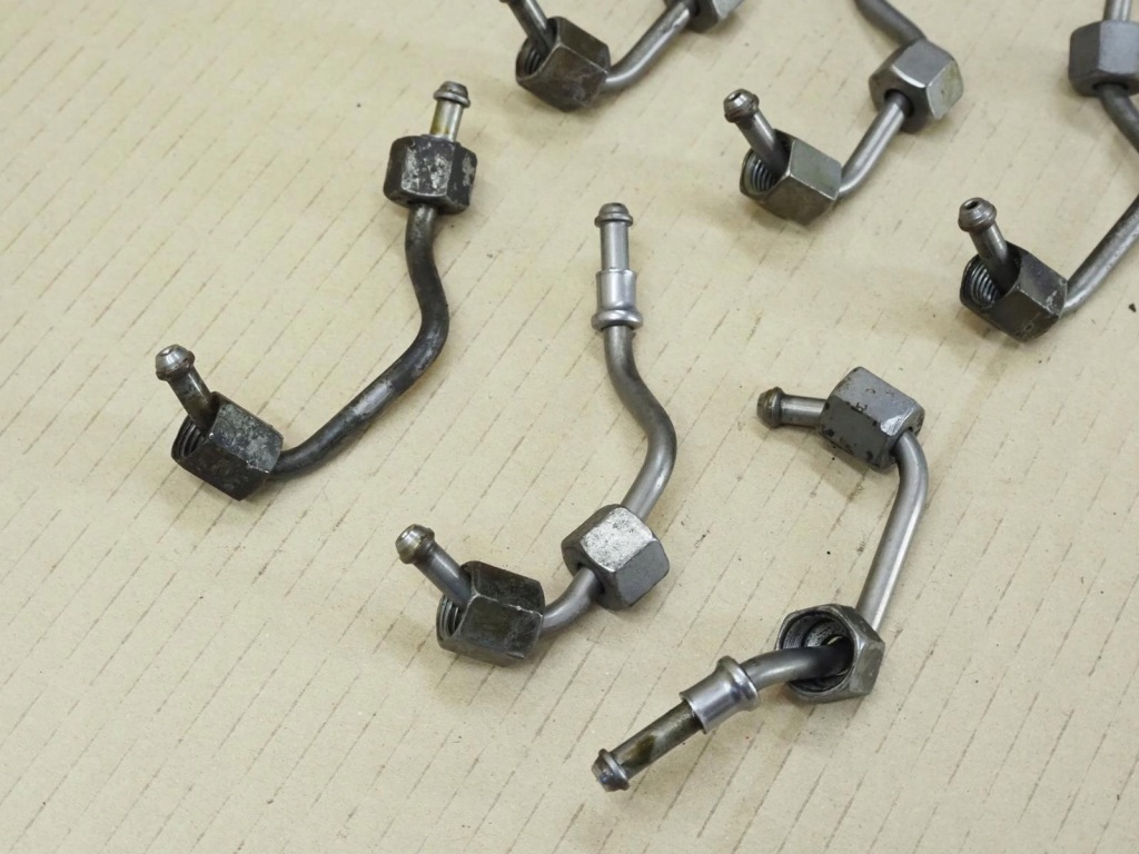 Купити Mercedes 3.0 v6 642 642852 w212 шланг пального трубки форсунок