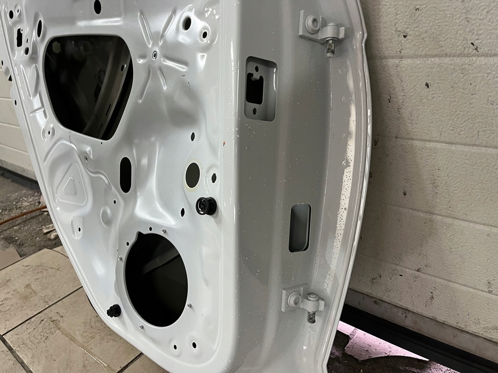 фото №8, Дверь левая передние vw taigo + петли