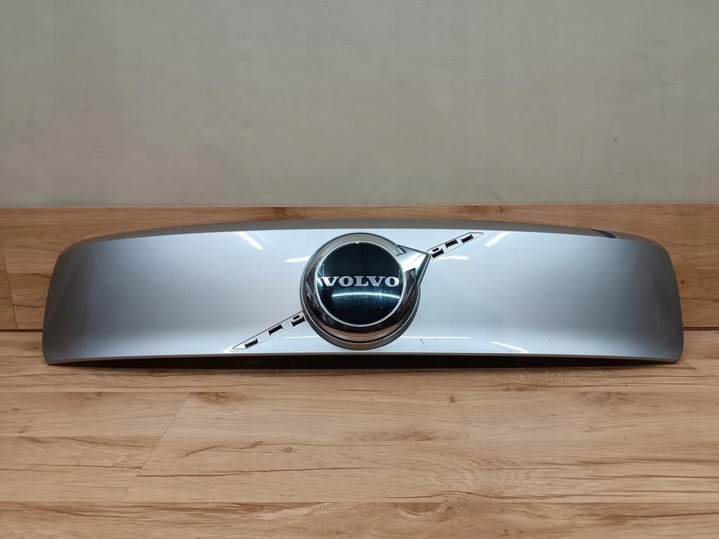 фото №1, Volvo c40 xc40 ev решётка радиатора решётка радиатора pod радар эмблема 32337601