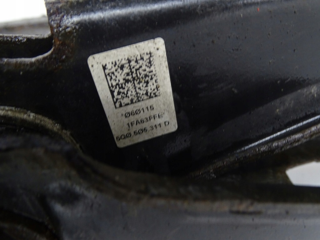 фото №9, Підвіска балка задня важіль поворотний кулак vw passat b8 3q0505107b sedan