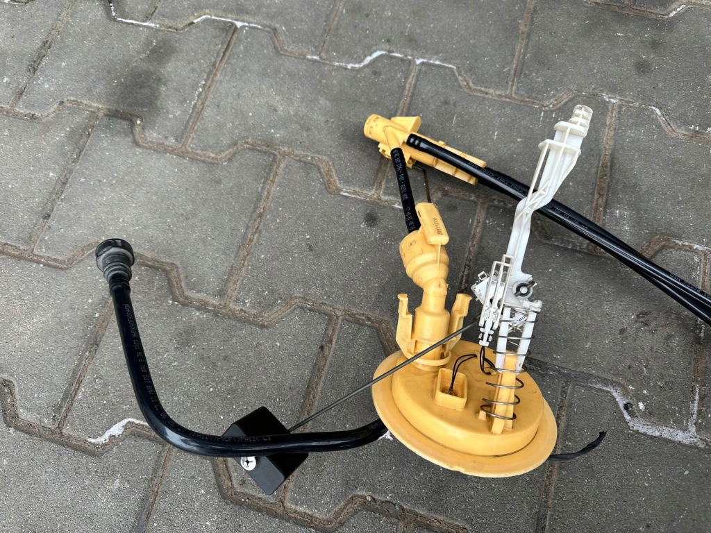 Bmw 7 e65 e66 4.4d дизель датчик уровня топлива поплавок 7183793 с Разборки