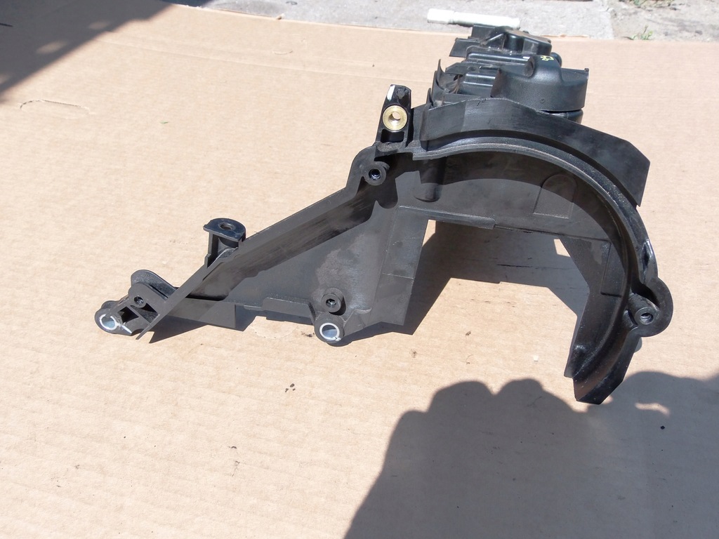 фото №5, Кришка клапанів 8v citroen c3 ii ds3 1,6 ehdi