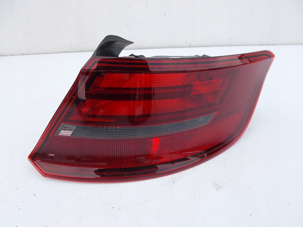 фото №1, Лампа задняя задняя audi a3 8v 5d правая