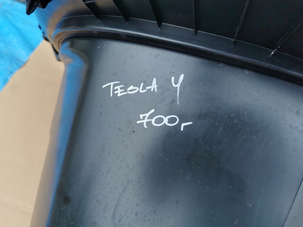 Tesla model y багажник поддон багажника оригинал . Доставка
