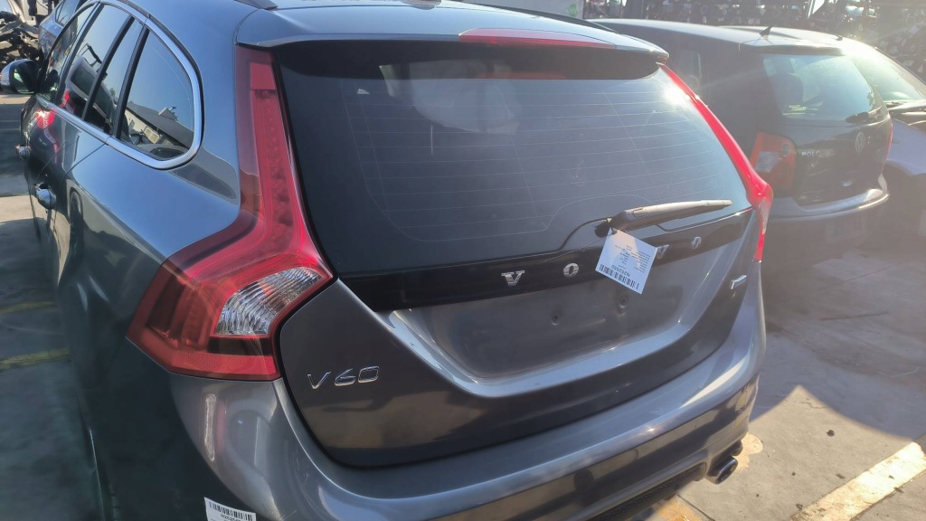 фото №4, Кришка багажника задня 714 volvo v60 2015 незабарвлений