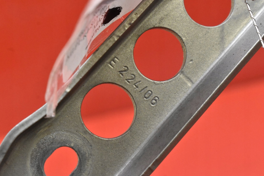 фото №6, Петля петли капот 5j0823301 5j0823302 skoda roomster 06-10