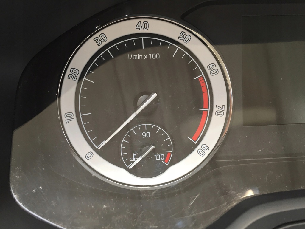 фото №11, Skoda karoq 1.5 tsi 2020 лічильник прилади 565920950c